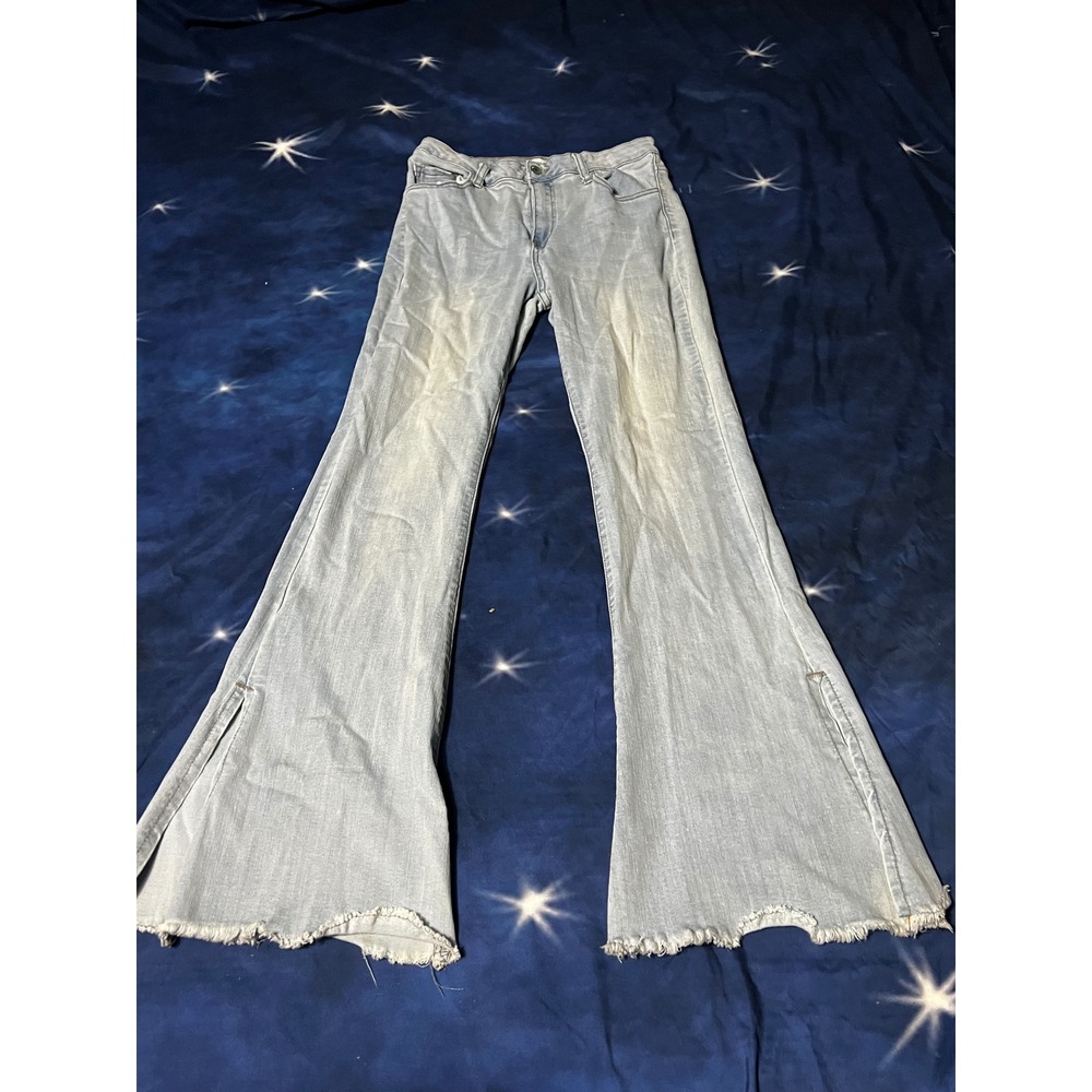Forever 21 Light Wash High Rise Flare Jeans Side Slit Frayed Hem Size 30